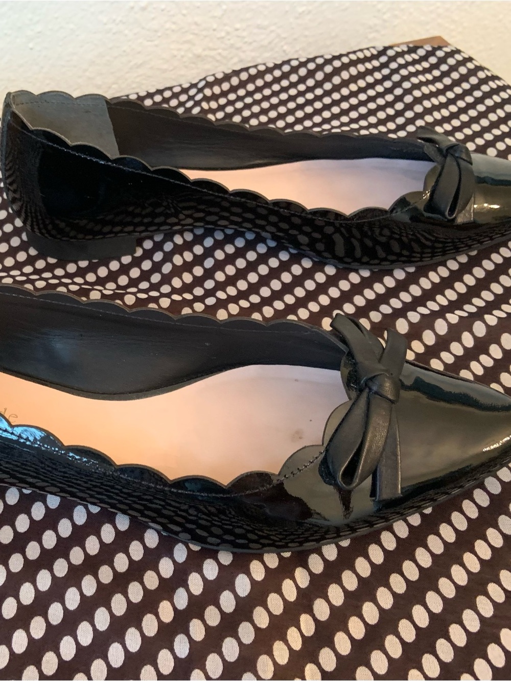 Kate Spade Black Patent Scallop Ballet Flats with Bow